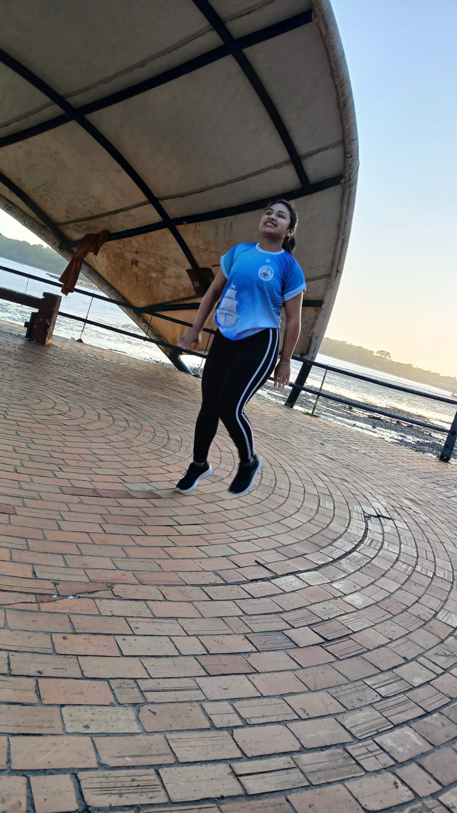  Energia lá no alto! 🏃‍♀️✨